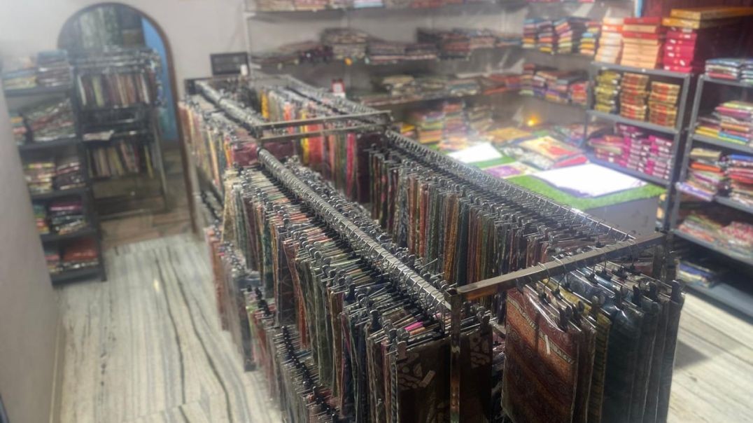 TRENDING SAREES , SHOW ROOM THANJAVUR